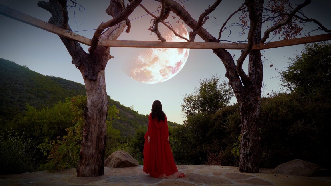 Bad Moon Rising - Rosanna Pansino